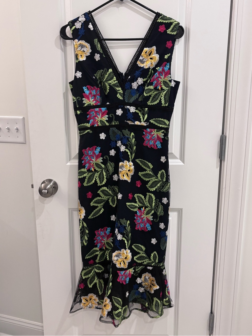 Badgley Mischka Black V-Neck Floral Embroidered Midi Dress